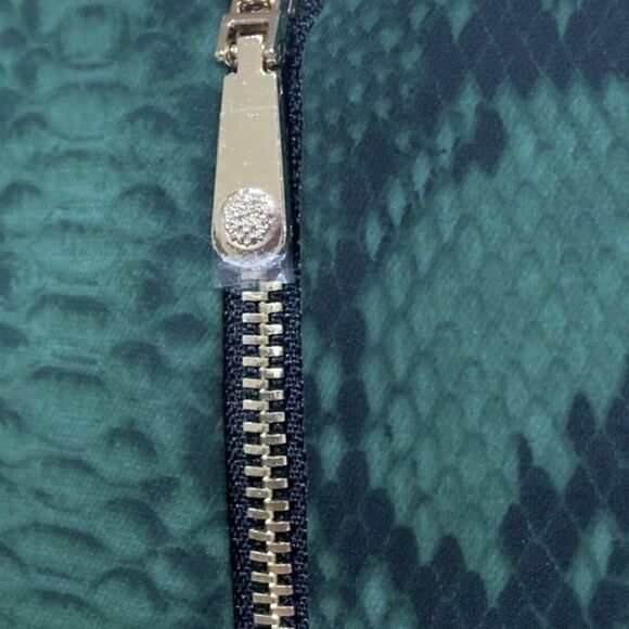 𝅺Vince Camuto Sleeveless Top New Green Sz M - Picture 8 of 10